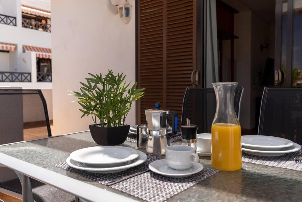 Apartamento Con 2 Terrazas En Los Cristianos Los Cristianos  Exterior foto